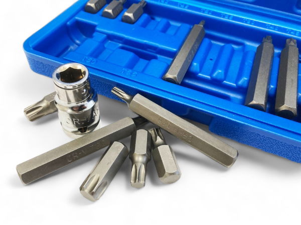 TOOLZONE 15PC STAR BITS WITH 1/2 ADAPTO"