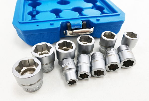 T/ZONE 11PC 3/8 TWIST SOCKET SET"