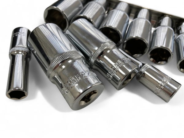 T/Z 15PC 3/8 DEEP CRV SOCKETS ON RAIL"