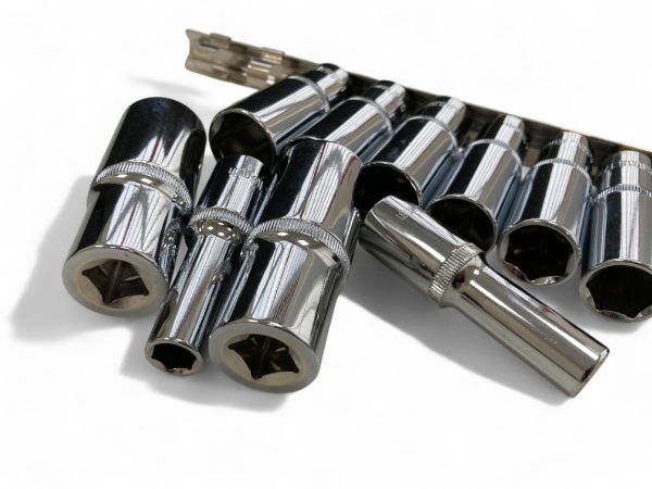 T/Z 15PC 3/8 DEEP CRV SOCKETS ON RAIL"
